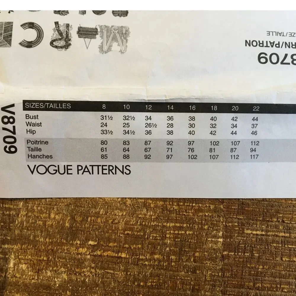Vogue Sewing Pattern V8709 Women Pleated Collared Jacket Peplum Loose 8-14 UNCUT